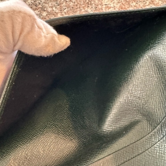 Louis Vuitton Taiga Porte Valeurs Wallet In Dark Green - Picture 7 of 14